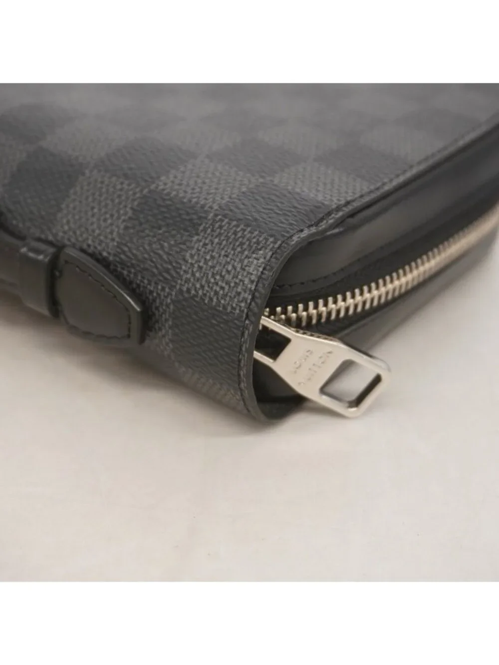Louis Vuitton Wallet Damier Graphite Zippy XL Black